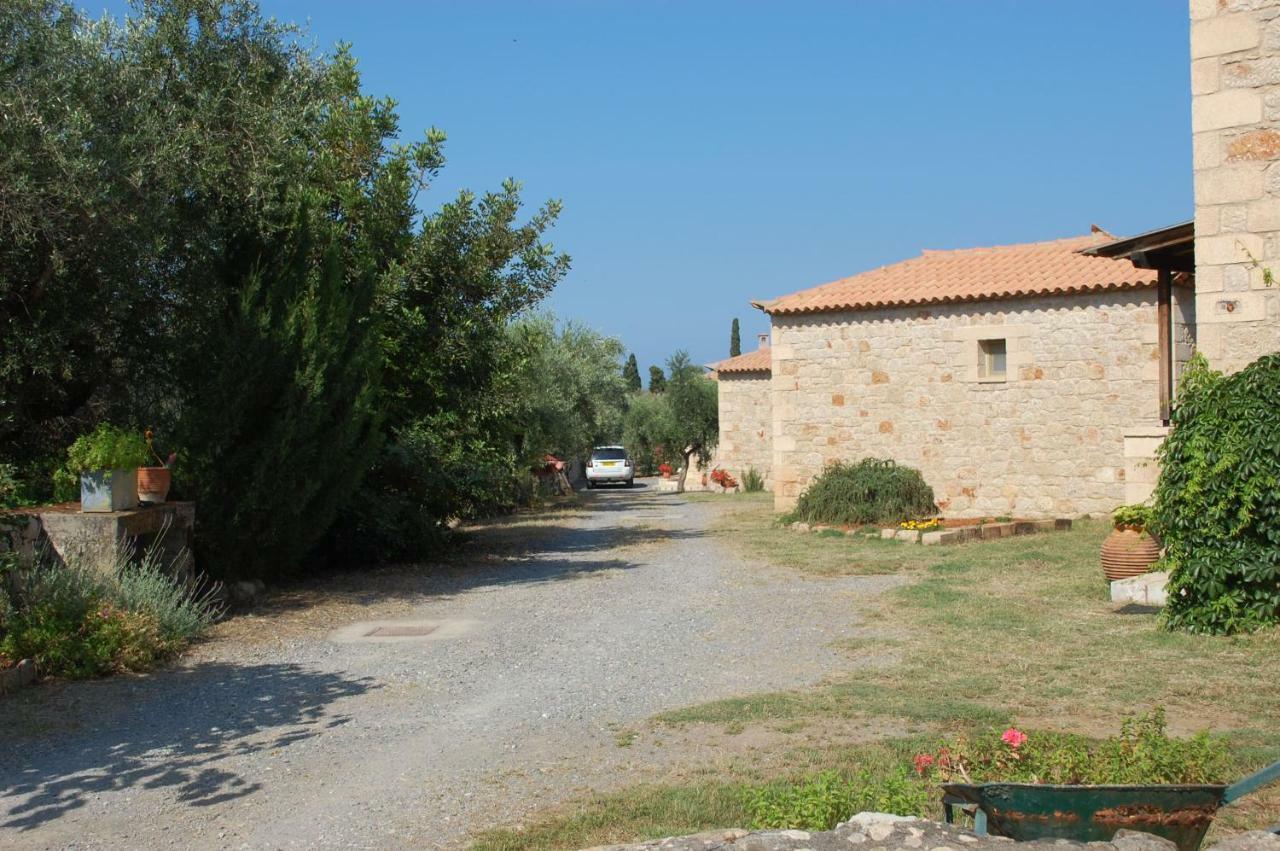 Amoni Holiday Homes Kardhamili Buitenkant foto